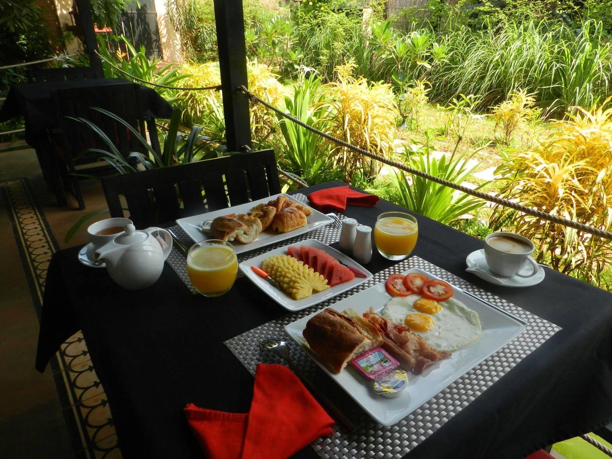 Villa Nissa Siem Reap Esterno foto